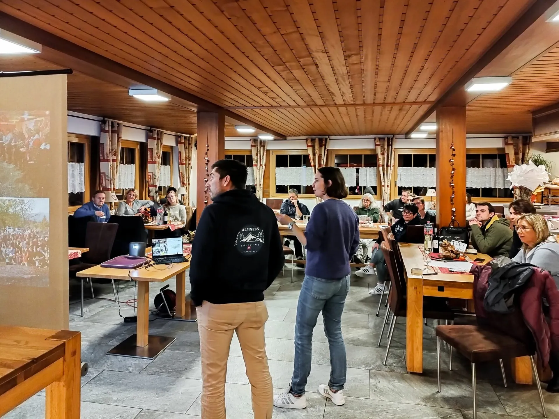 El evento final del intercambio con vecinos y colivers