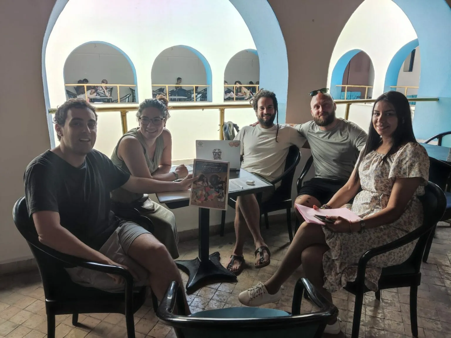 Xente de Anceu Coliving, Zeljou, Sormland e o coworking Arroelo, xuntos