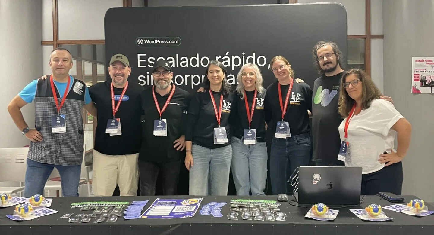 Participantes de RuralWO con el equipo de Automattic en la WordCamp Galicia