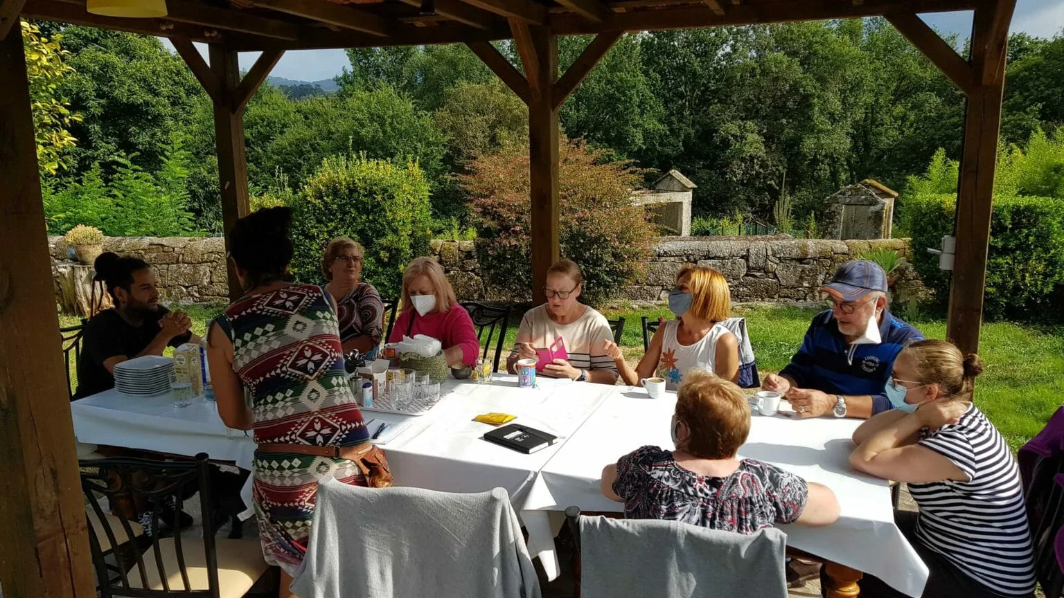 La reunión con los vecinos de la aldea de Anceu