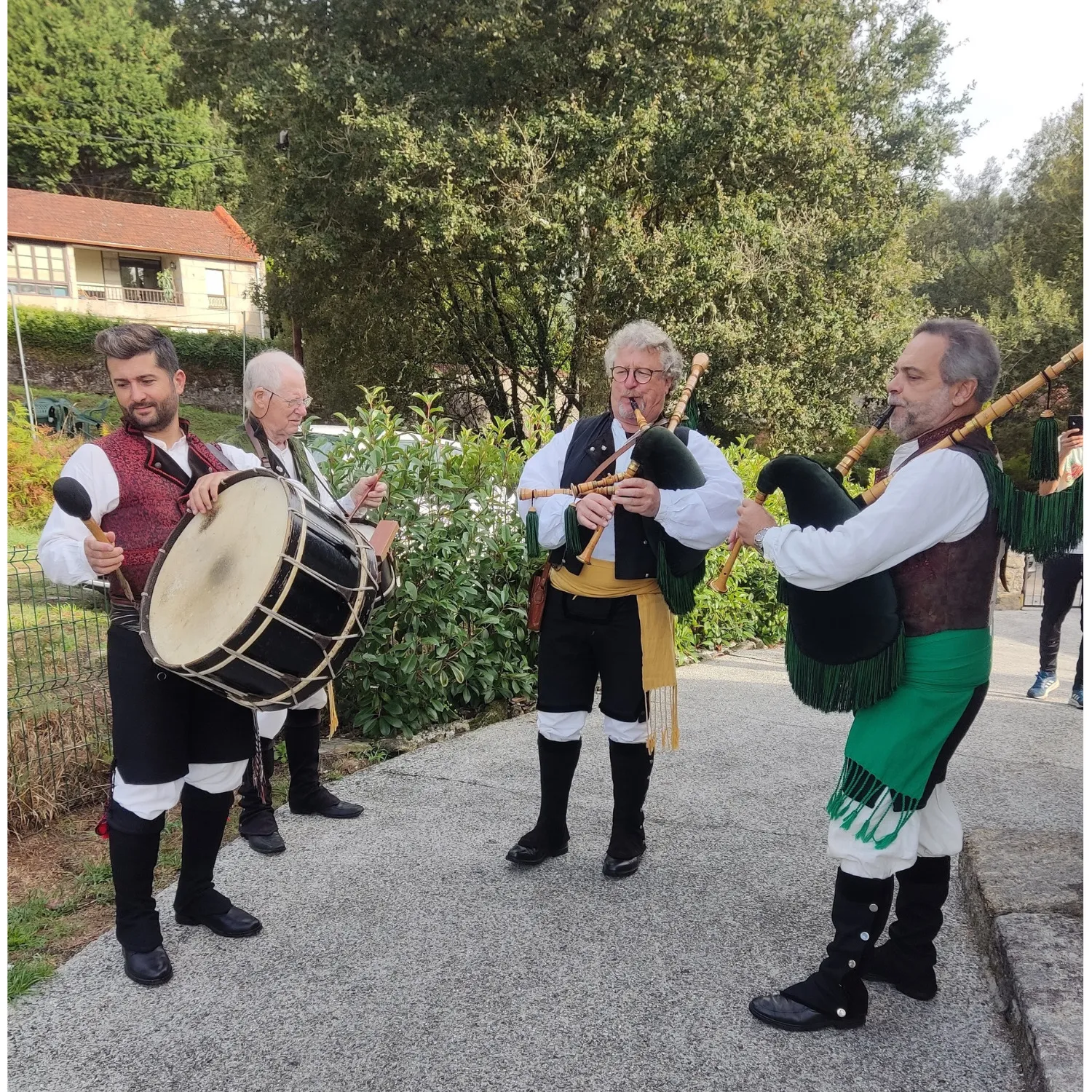 Unha clase de música e baile tradicional